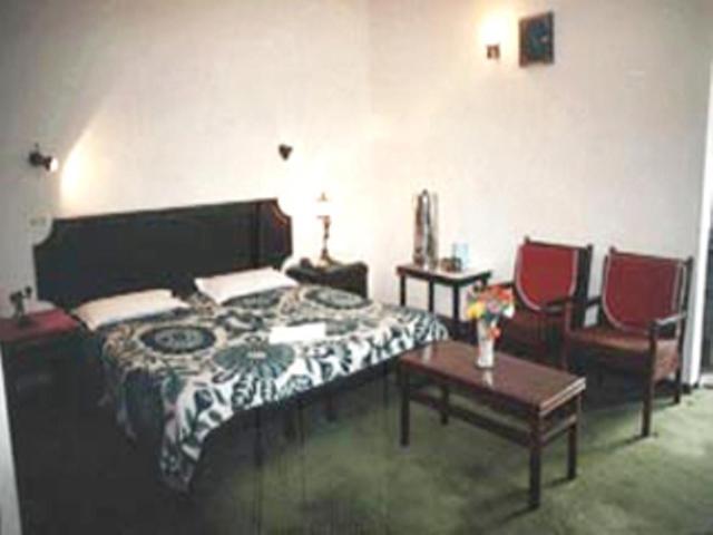 Hotel Preethi Palace Ooty Room photo